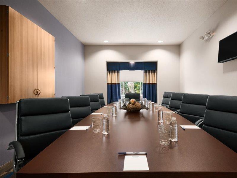 Microtel Inn & Suites By Wyndham Lynchburg Εξωτερικό φωτογραφία