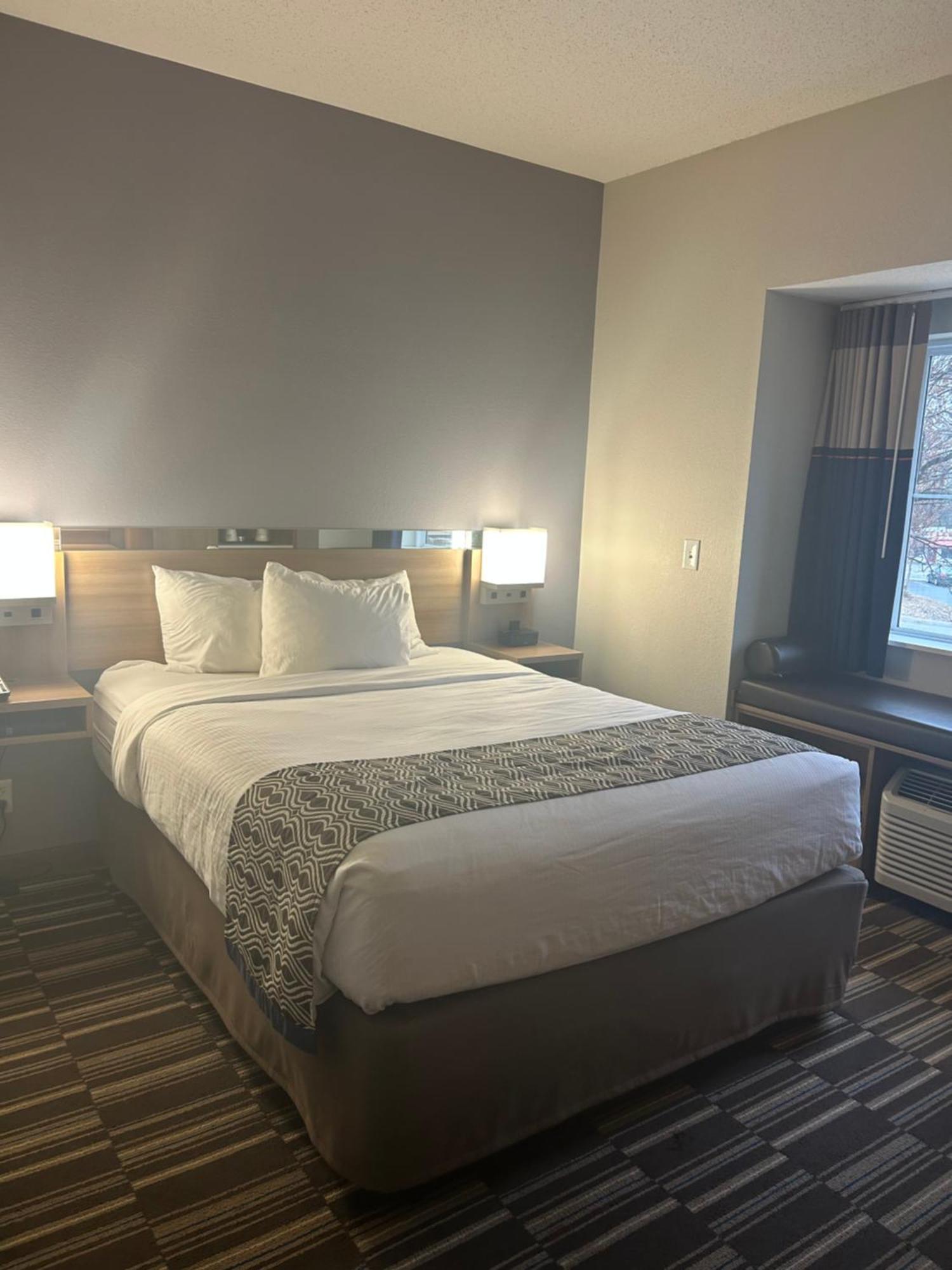 Microtel Inn & Suites By Wyndham Lynchburg Εξωτερικό φωτογραφία